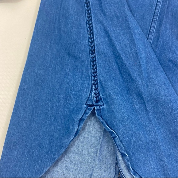 Holding Horses Anthropologie denim corduroy floral embroidered top tunic. Size 0 - Picture 4 of 10